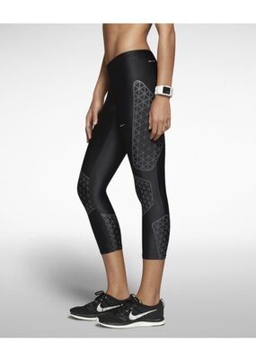 💛Nike Dri-Fit geometric leggings Large